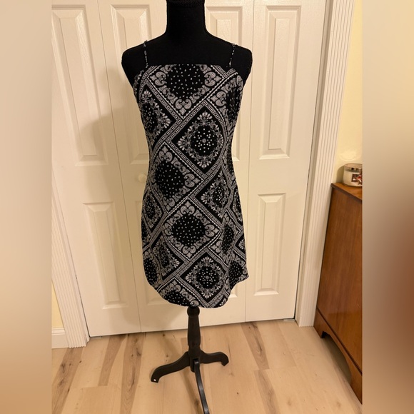 miami Dresses & Skirts - Miami Black and Gray Strapless Dress